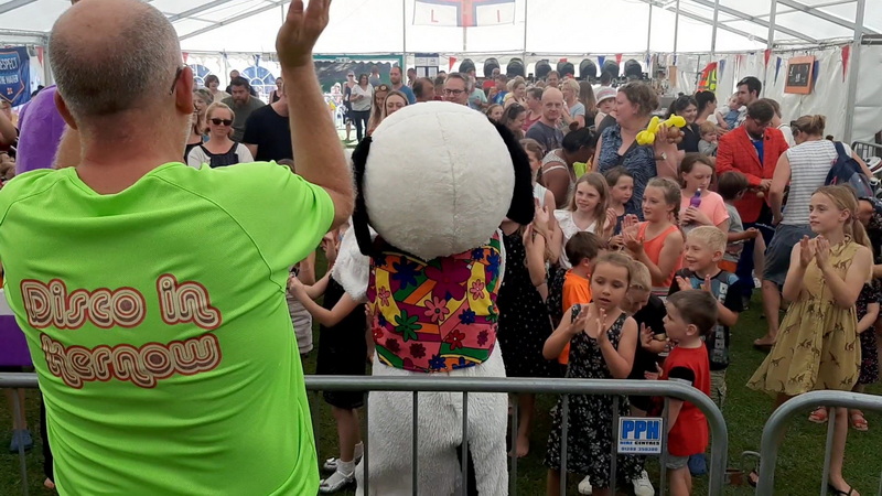 Childrens Parties disco in cornwall